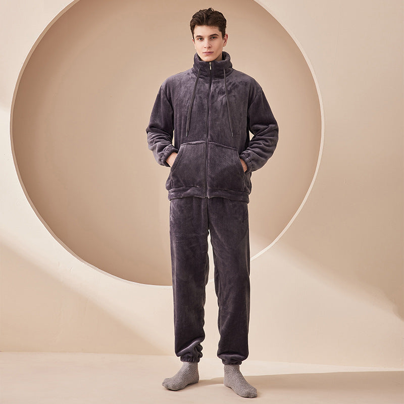 بدلات نوم رجال كم طويل