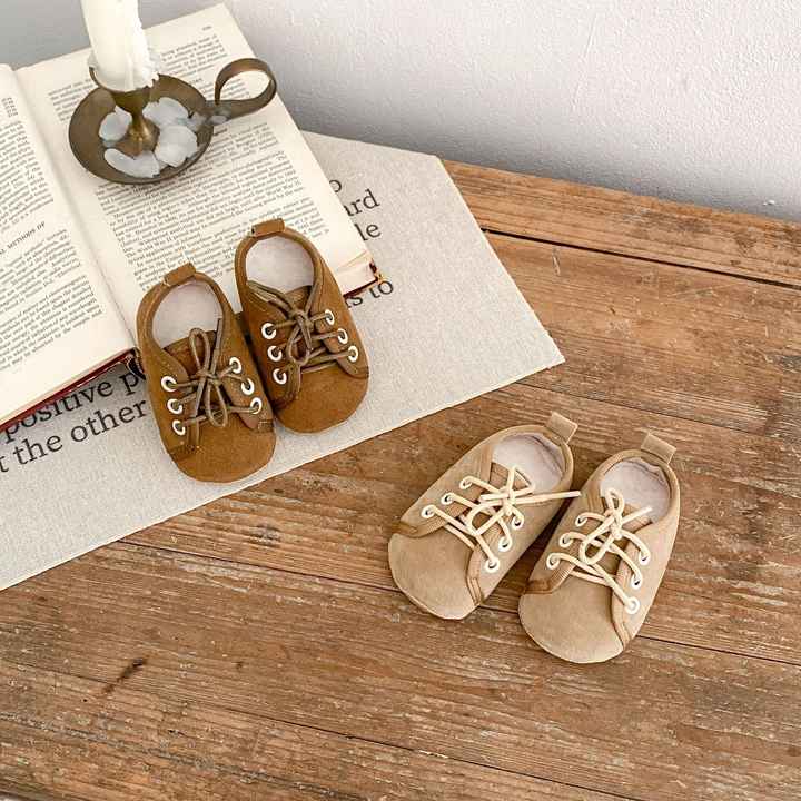 Children's shoes 