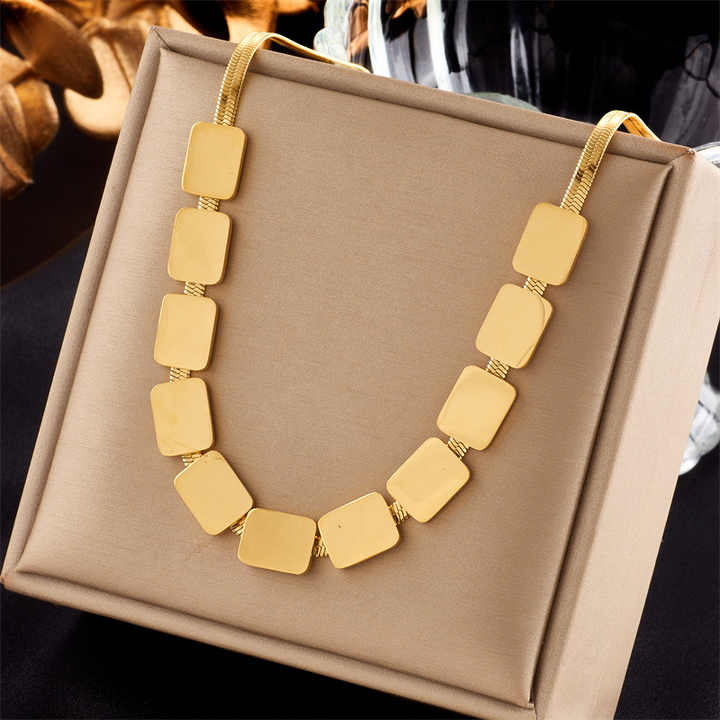 Jewelry and accessories 