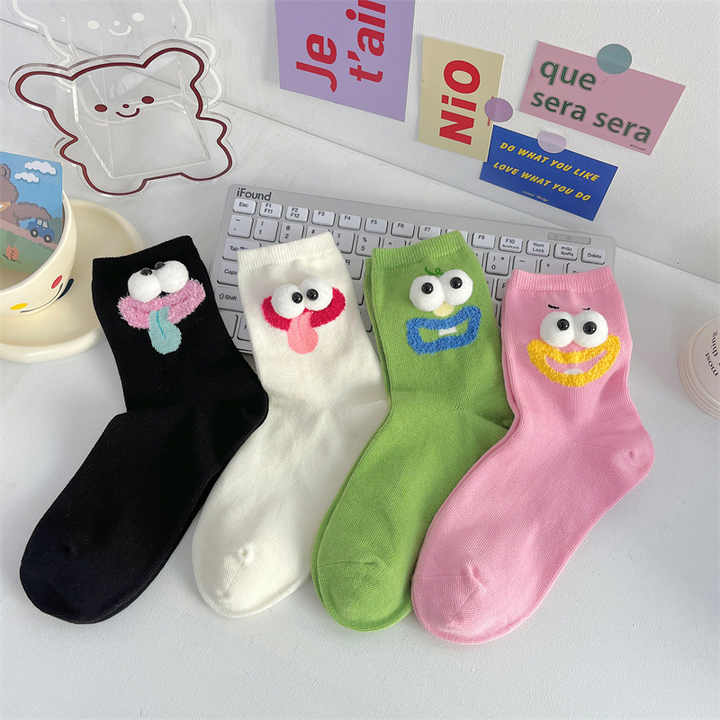 Women Mid-tube Pile Socks جوارب نسائية متوسطة الطول