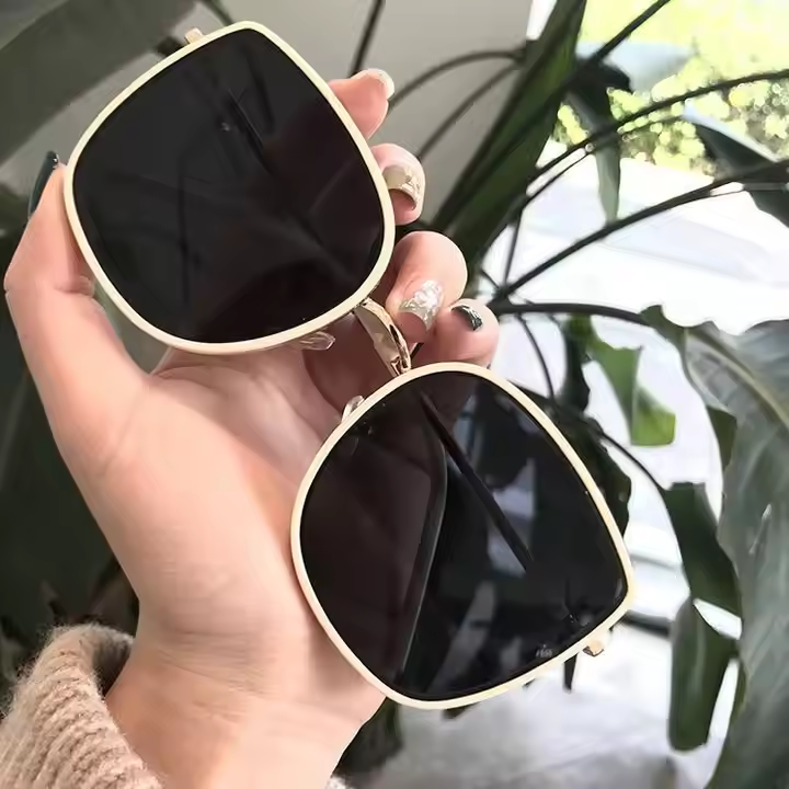 New Large Frame Women's Sunglasses Luxury High Quality Women's Sun Glasses Outdoor Sun Protection Shading Women's Eyewear 