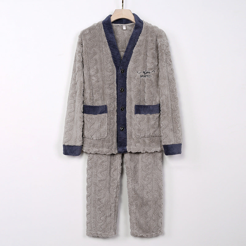 بدلات نوم رجال كم طويل