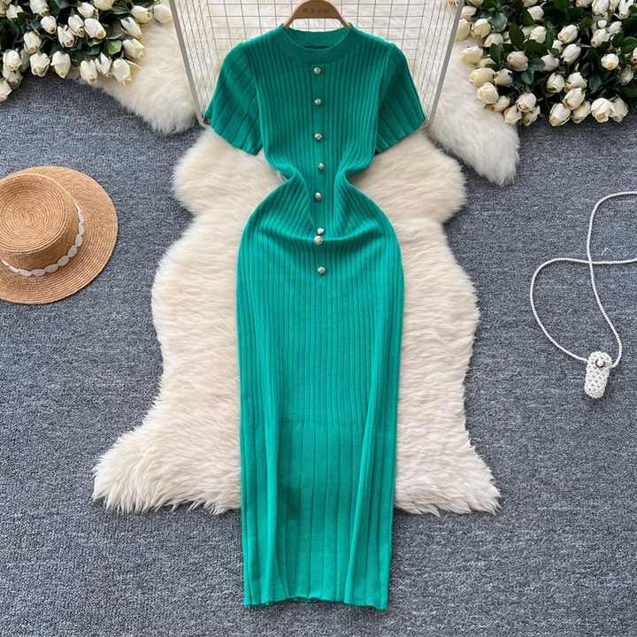 Elegant sleeveless summer dress