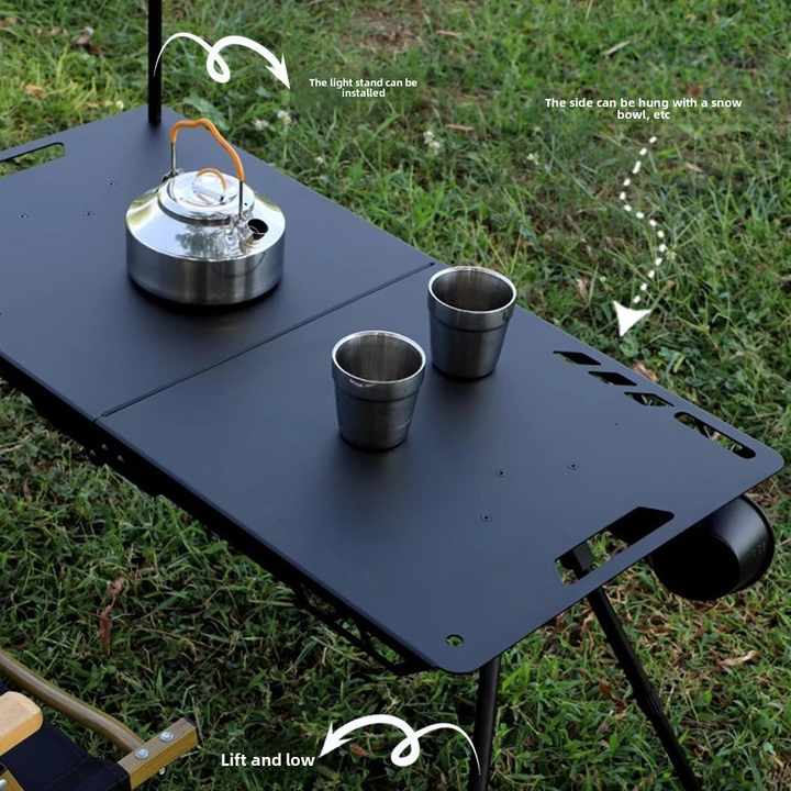 Picnic tables 