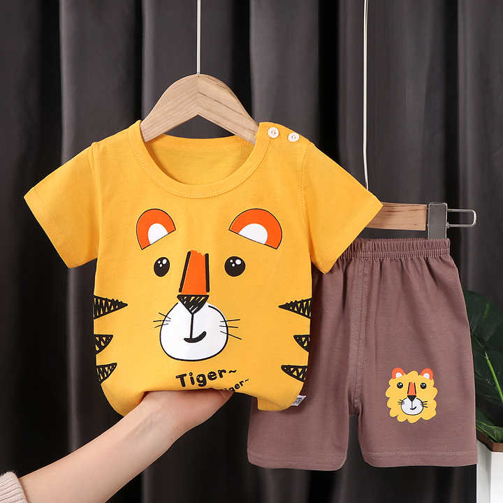 Casual 2-piece summer children's pajamas. 