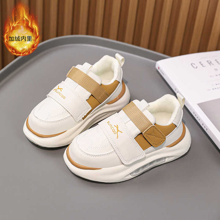 أحذية رياضية للأطفال بسعر الجملة الأكثر مبيعًا . Hot selling wholesale kids sneakers, warm comfortable