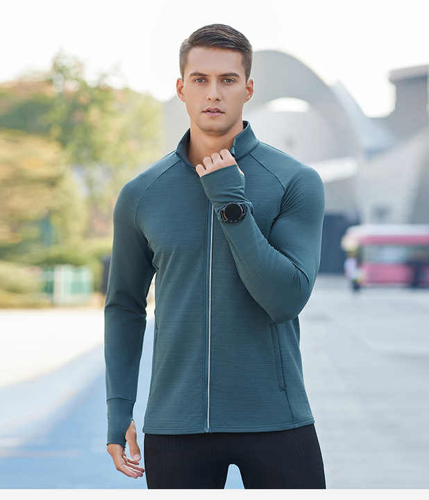 قميص رياضي سريع الجفاف