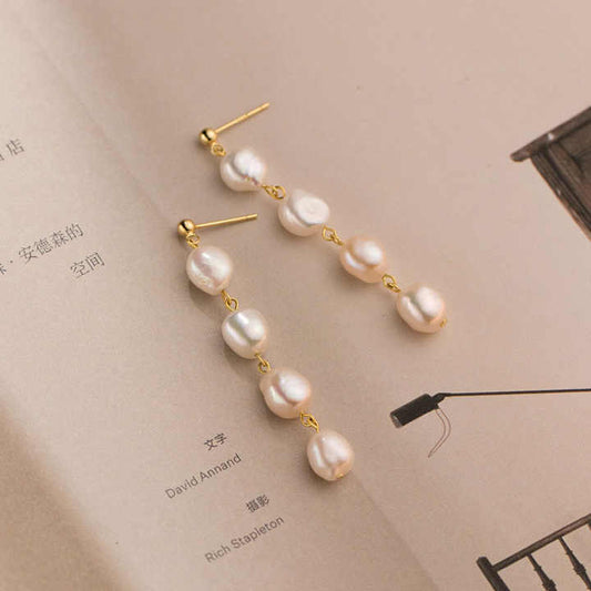 dangling earrings 