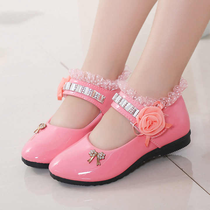 Stylish girls' flat shoes 