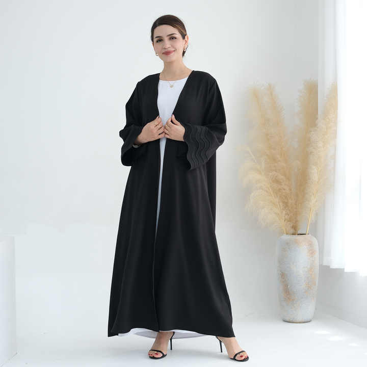 عباية ملونة انيقه و عصريه