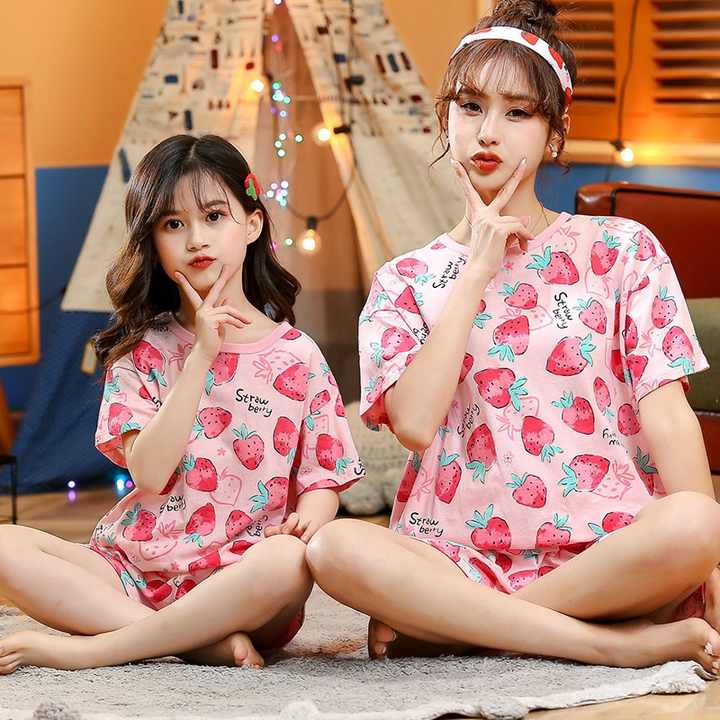 Mother and daughter set 