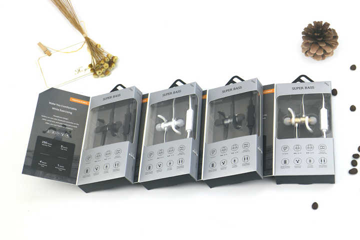 For headphones . لسماعاته