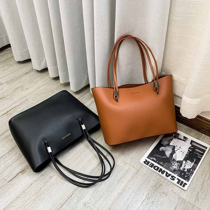 Women's handbag 
