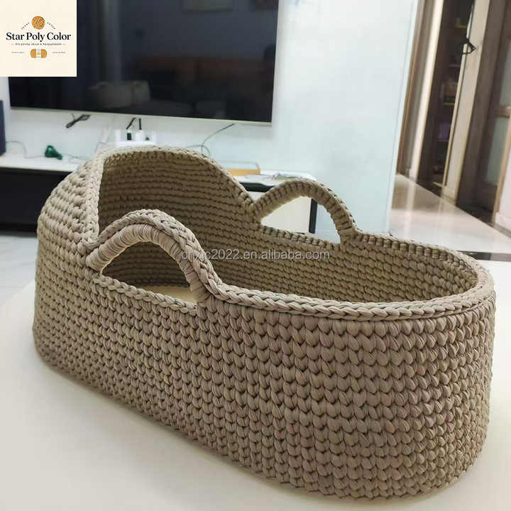 Wholesale supply modern portable crib with changing basket made of handwoven fabric with star 