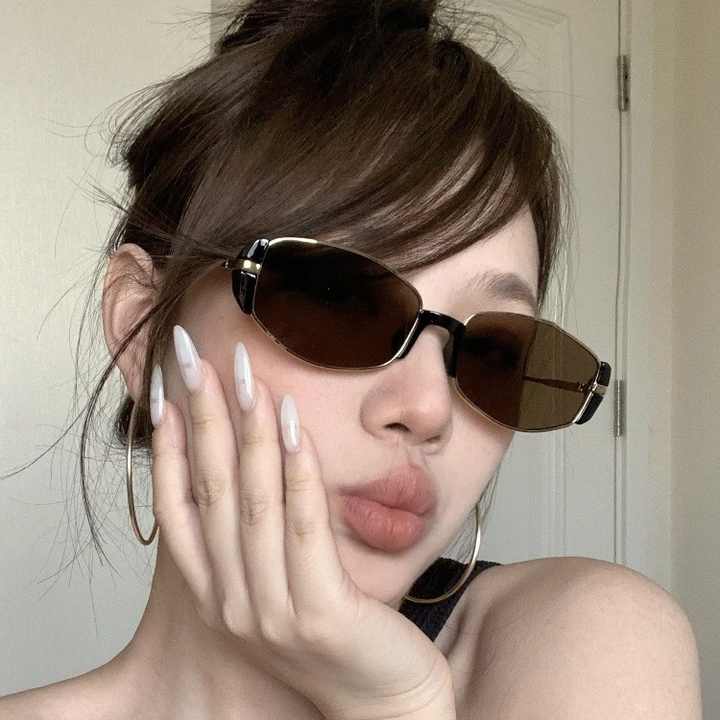 نظارات شمسيه نسائيه