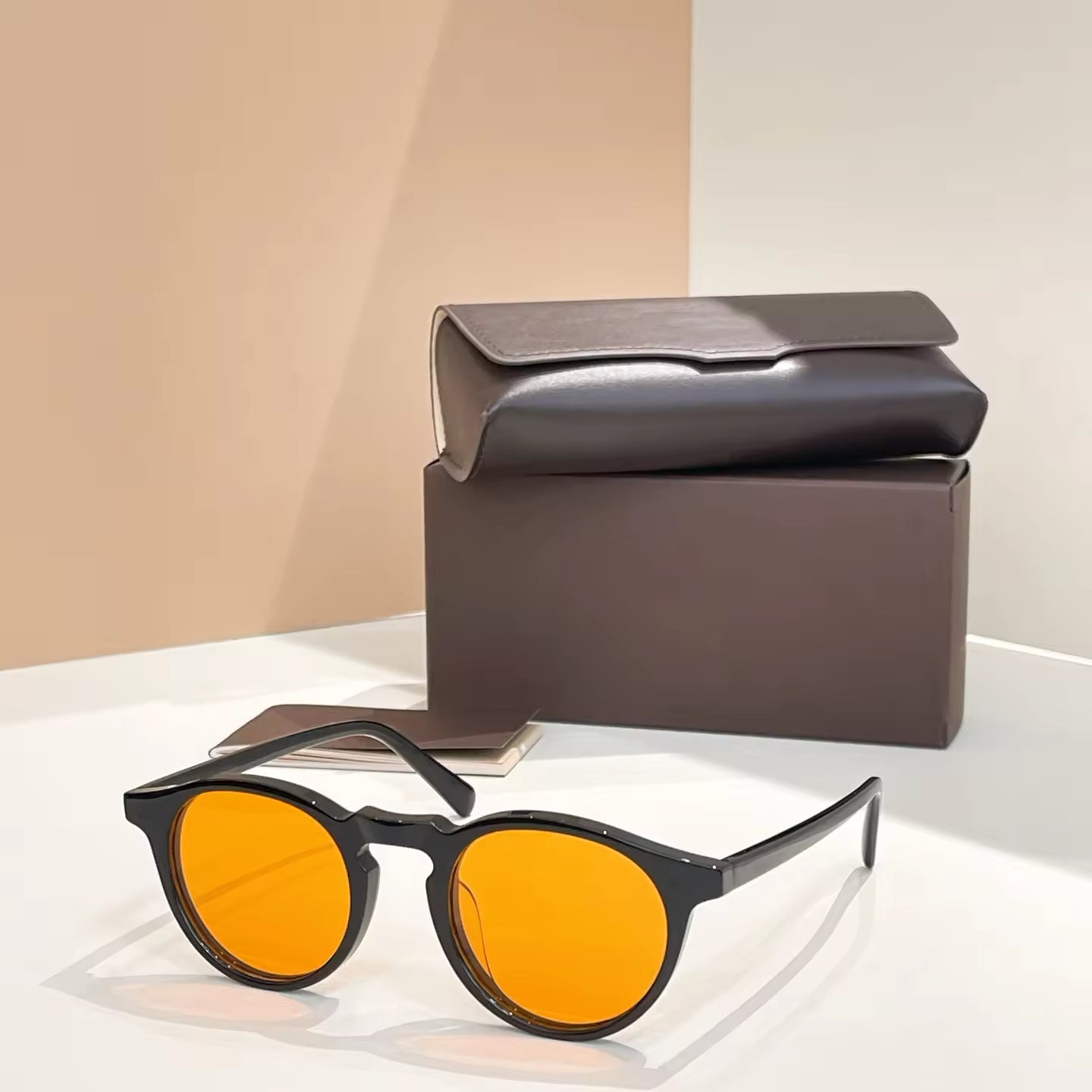 نظارات شمسية فاخرة