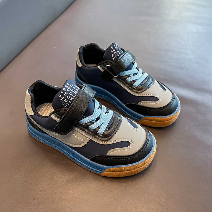 أحذية رياضية كاجوال . Children's Casual Sneakers,