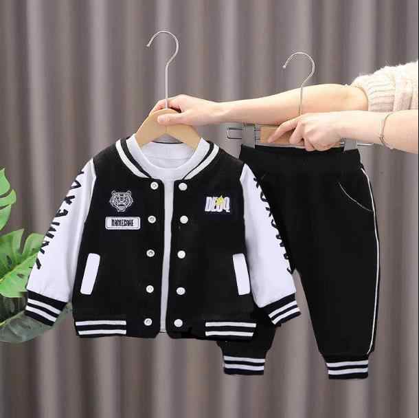 ملابس أطفال جديدة لربيع وخريف 2024 . New children's clothing for spring and fall 2024