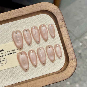 artificial nails 