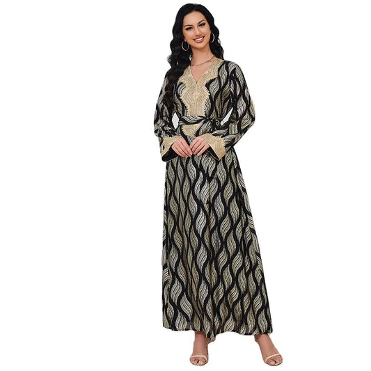 ملابس عربية سوداء نسائية