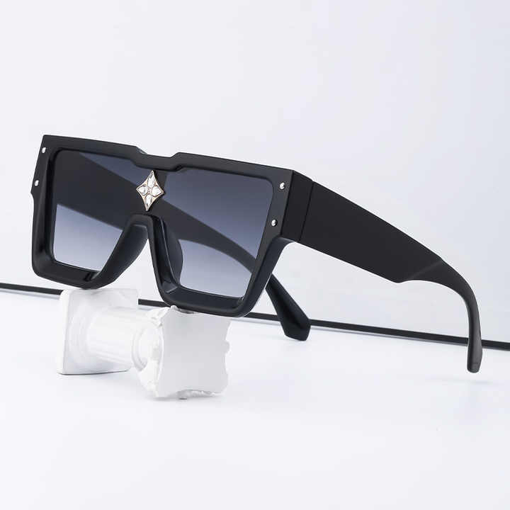 Trendy Brand Designer Sunglasses  - نظارات شمسية نسائية