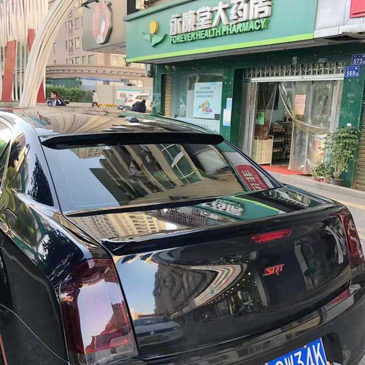 شفاه جناح الصندوق