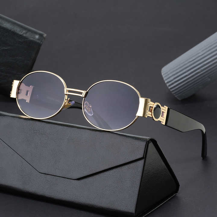 Classic ladies sunglasses 