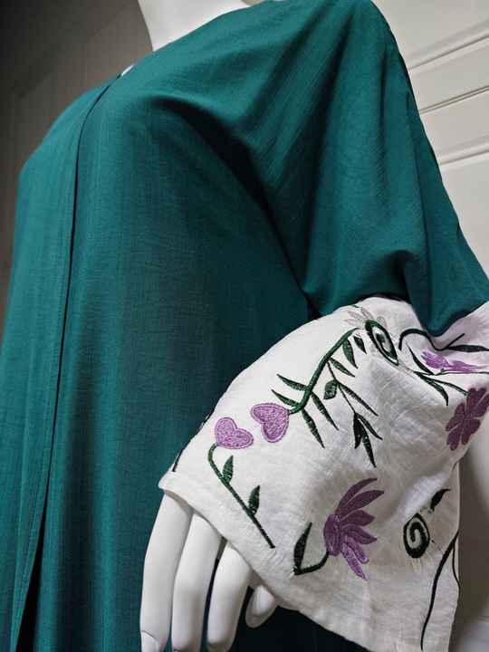 عباية ملونة الشرق الاوسط