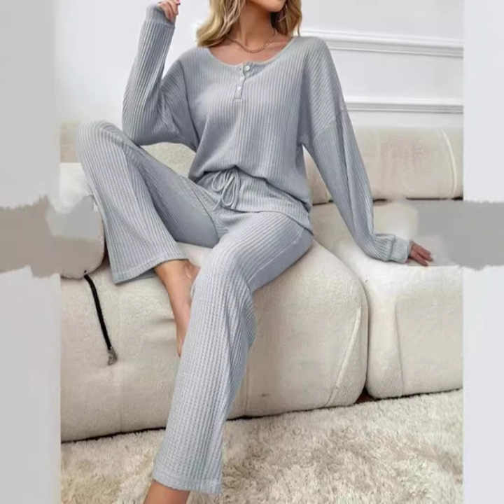 Women's sleepwear 