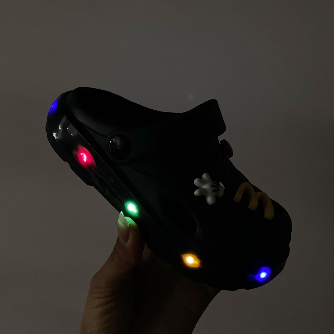 كروكس اولاد - احذيه