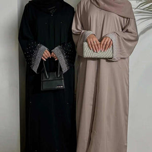 عبايات ملونة  نسائيه