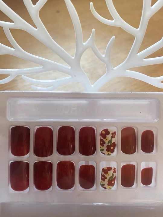 اظافر صناعيه , Artificial nails