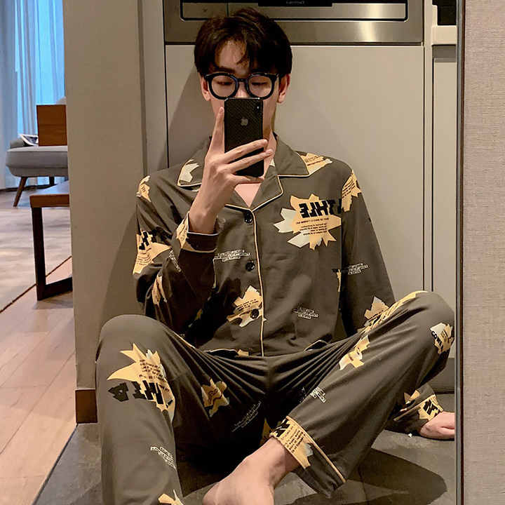 Men's long-sleeved sleepwear 