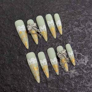 artificial nails 