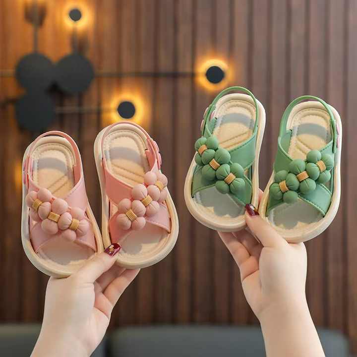 Summer Children's Sandals for Girls New Soft Sole Anti-slip Cute Sandals Wholesale 