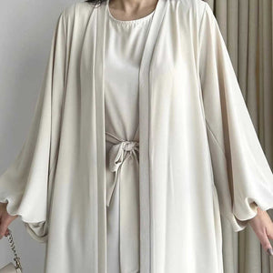 Elegant women's abayas 