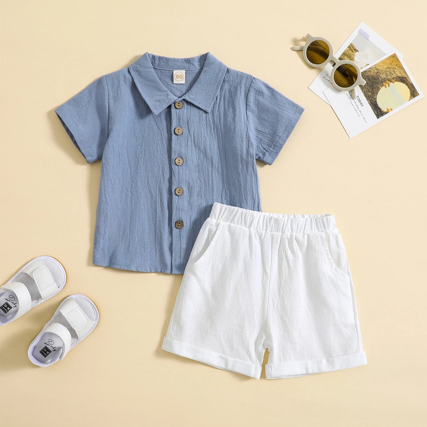 قمصان قصيرة