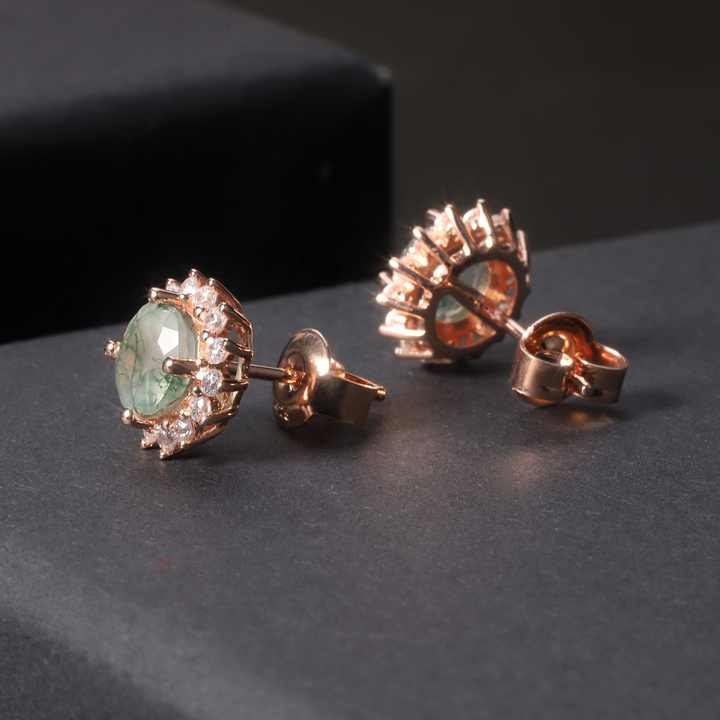 Women's stud earrings 