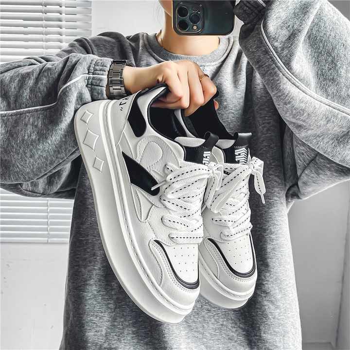 حذاء رياضي اولاد