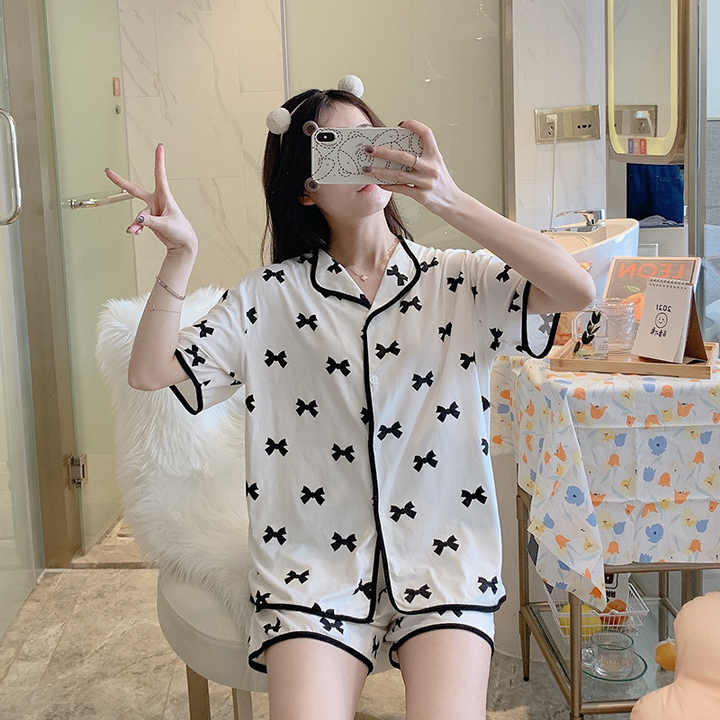 Women's summer pajamas 