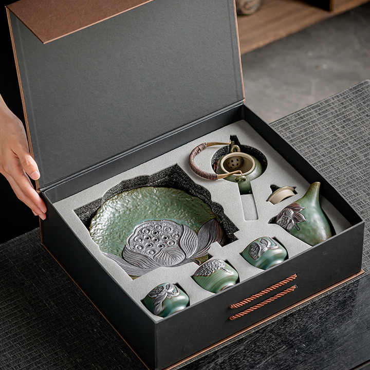 Retro Kung Fu Design Pottery Teapot Set 