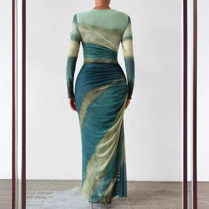 Long dress in sustainable, color-dyed mesh 