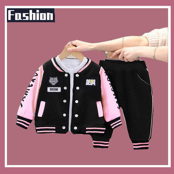 ملابس أطفال بذلات رياضية طقم ملابس أطفال . Children's clothing, tracksuits, children's clothing sets,
