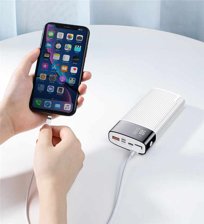 High capacity external battery 