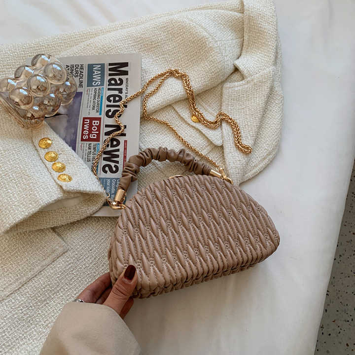 Fashionable small chain women's handbags 