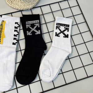 2022 Factory Direct Sale Fashionable Men's Winter Socks OEM Custom Made 