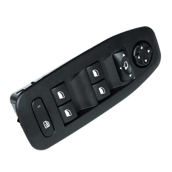 Mercedes spare parts . قطع غيار مرسيدس