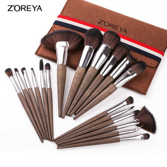 مجموعة فرش مكياج زوريا 18