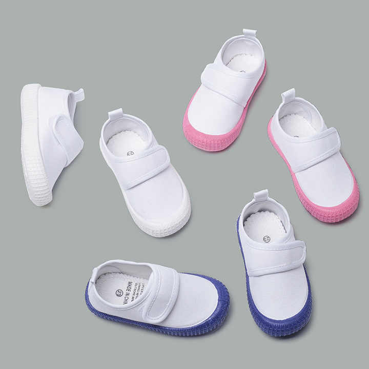 white casual shoes 