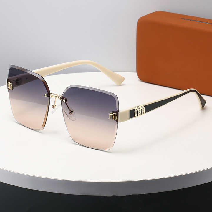 Fashionable rimless women's sunglasses 